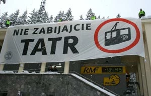 
Protest przeciwko oddaniu do użytku kolei linowej o zwiększonej przepustowości, Kuźnice 2007
