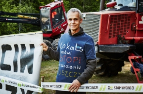 Trwa blokada wycinki w Puszczy Białowieskiej. Aktywiści zablokowali ciężki sprzęt i apelują do naukowców o przeprowadzenie wizji lokalnej