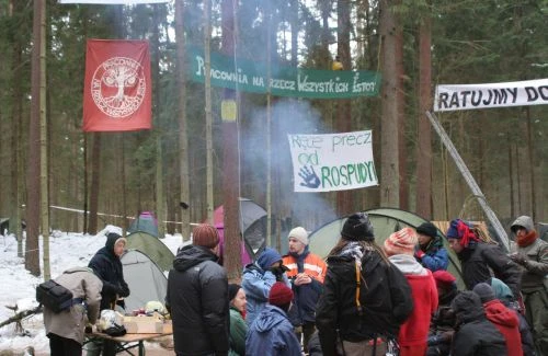 
Obóz ekologów nad Doliną Rospudy, luty 2007 r. Fot. Radosław Ślusarczyk
