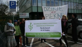 Ratuję Beskid Mały Kraków pikieta RDOŚ 2014 img-0427.JPG