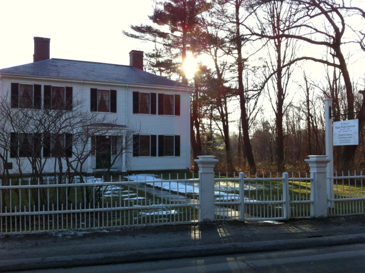 Dom Ralpha Waldo Emersona przy Cambridge Turnpike w Concord. Dziś muzeum. styczeń 2012 r. Fot. Anna...