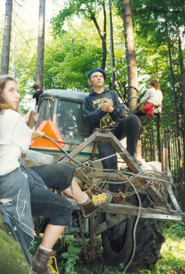 Blokada na terenie budowy w obronie przyrody Góry Św. Anny, maj 1998